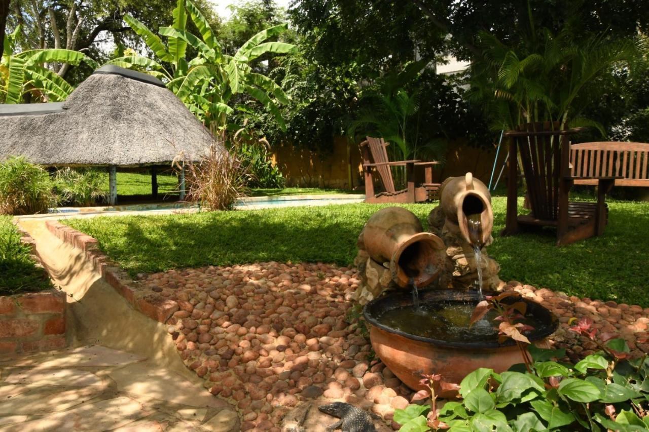 Tambuti Lodge Rundu Luaran gambar