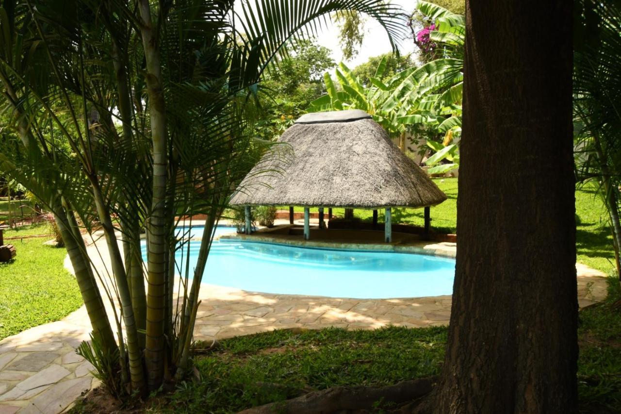 Tambuti Lodge Rundu Luaran gambar