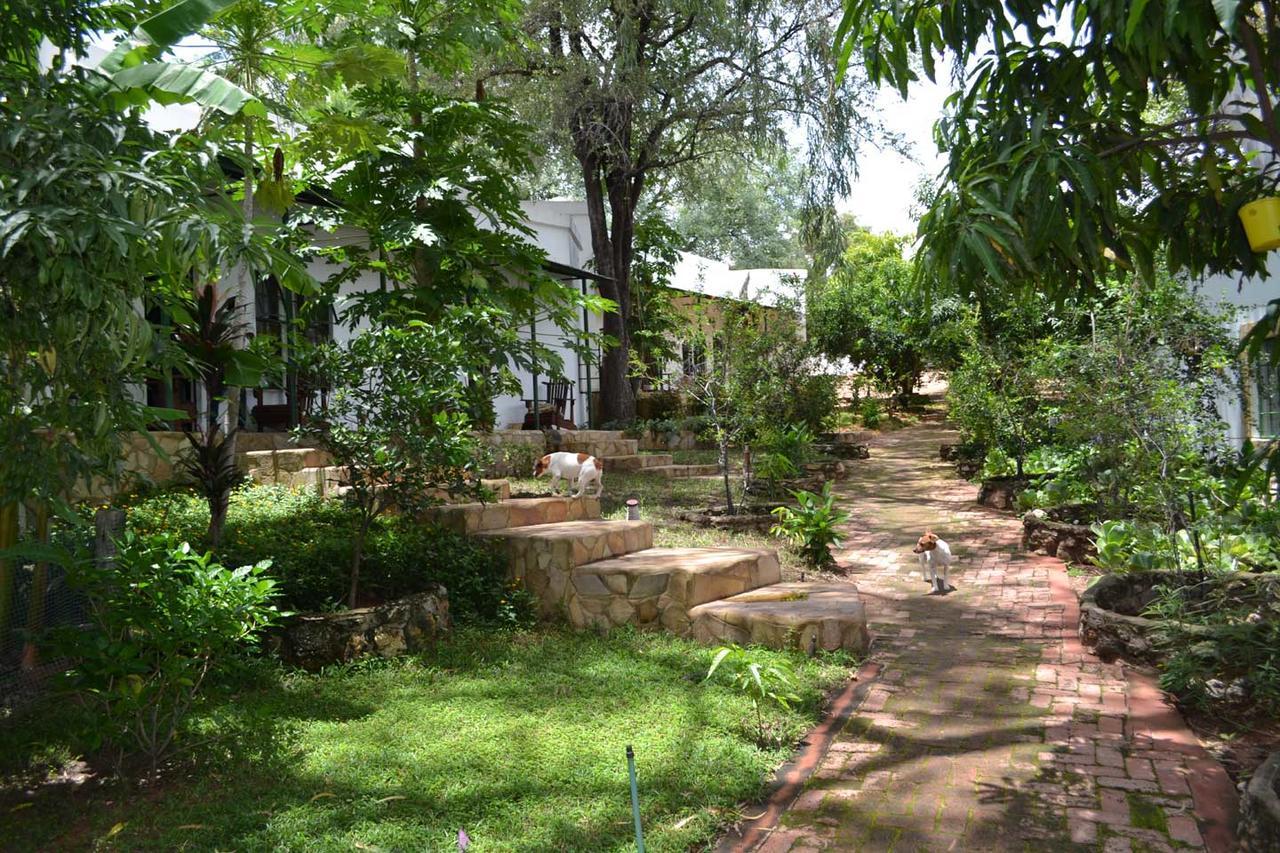 Tambuti Lodge Rundu Luaran gambar