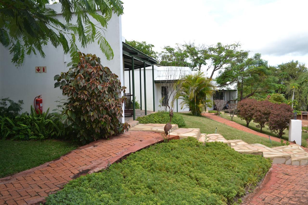 Tambuti Lodge Rundu Luaran gambar
