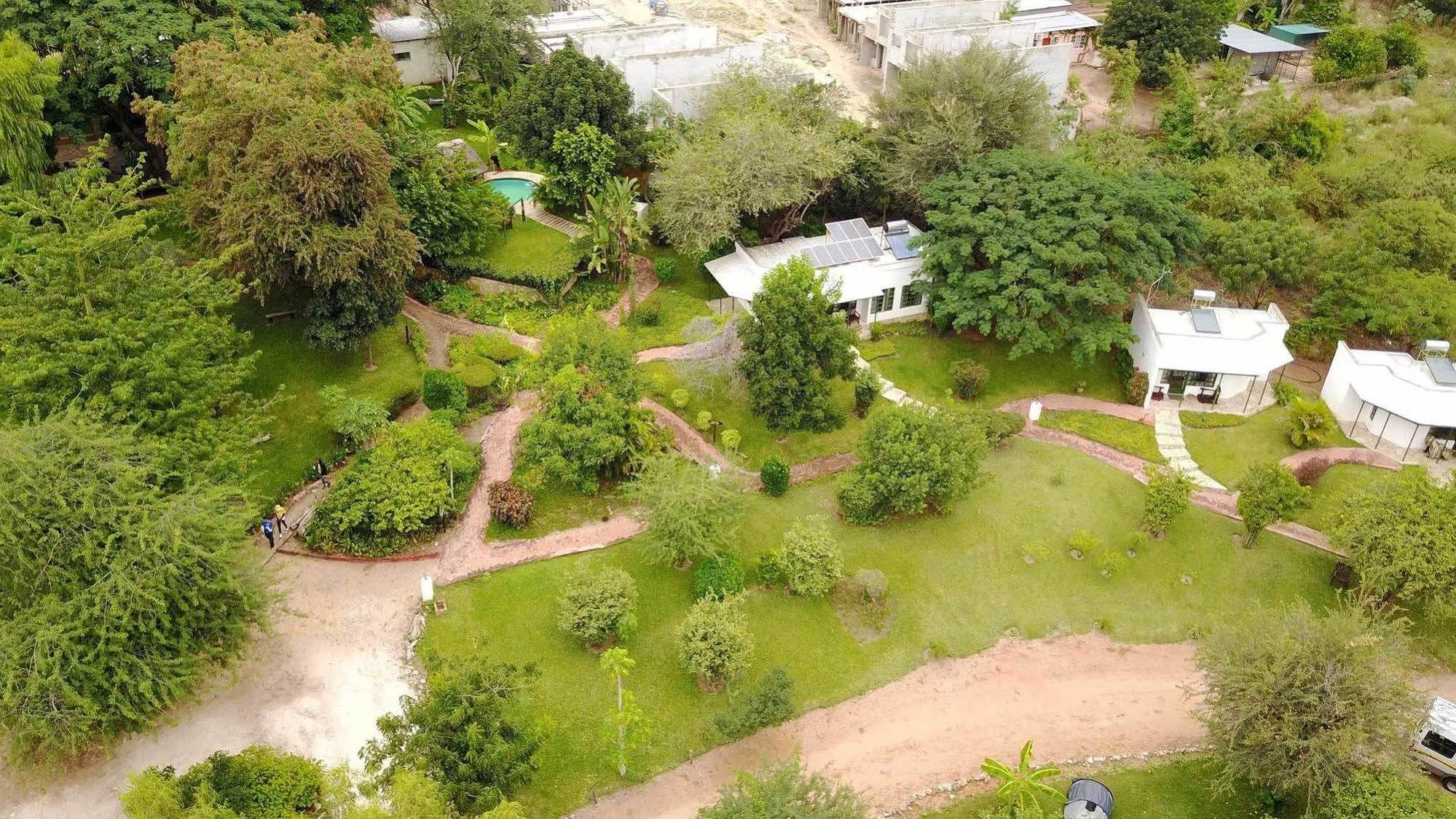 Tambuti Lodge Rundu Luaran gambar